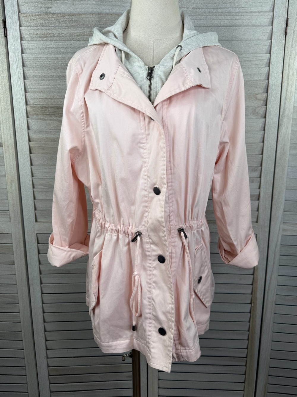 TORRID Twill Jersey Sleeve Anorak Jacket Pale Pink/Heather Gray Women's Plus-1X